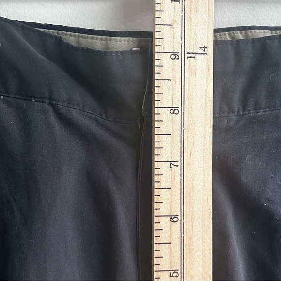 Columbia XCO Women's Hiking Capri Bermuda Short/ Black Size 4 - Picture 6 of 10